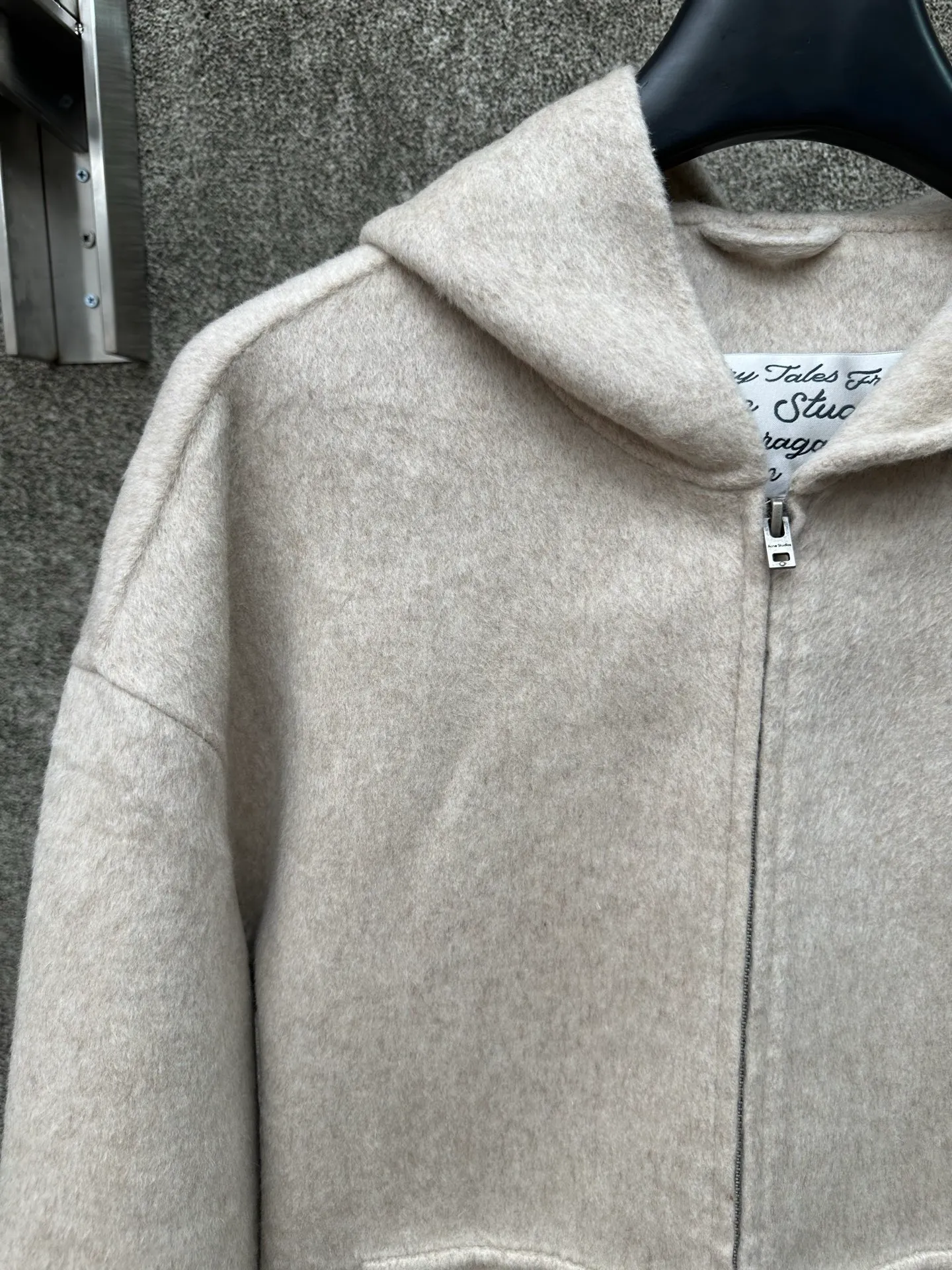 ACNE Studios 25ss ACNE， ， 35 ， YB 。 ， 90% +10% ， 。 TALON ， ， 。 ， YB ， ， ， ， 。 Same Style ， 。 ， ， Same Style！ Size：S M L XL